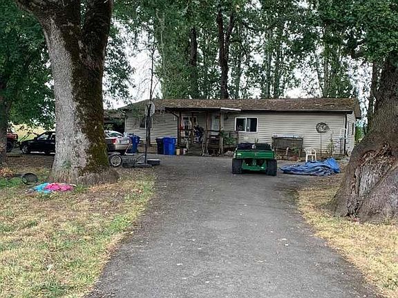 3rd image of 402 63rd Ave NE