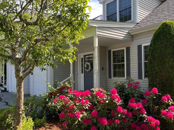 98 Summer Rd Unit 98, Boxborough, MA 01719