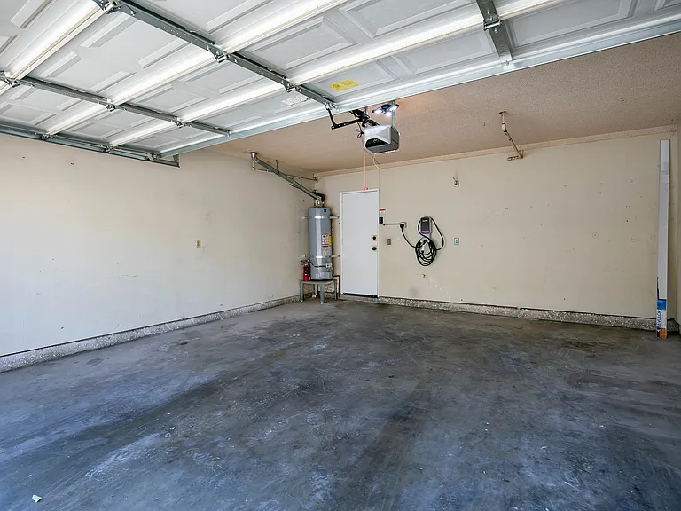 44200 Kingtree Ave #50 — Photo 21