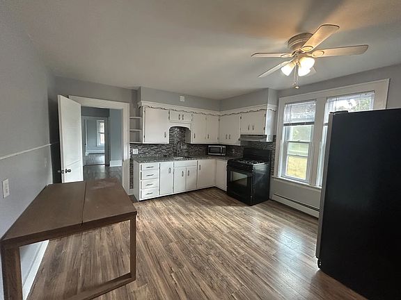 2nd image of 366 High St #2