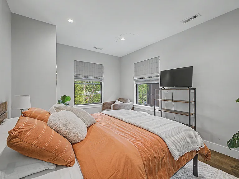 1371 Raleigh St — Photo 18