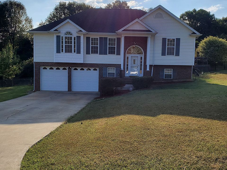 1st image of 2340 Shannon Dr