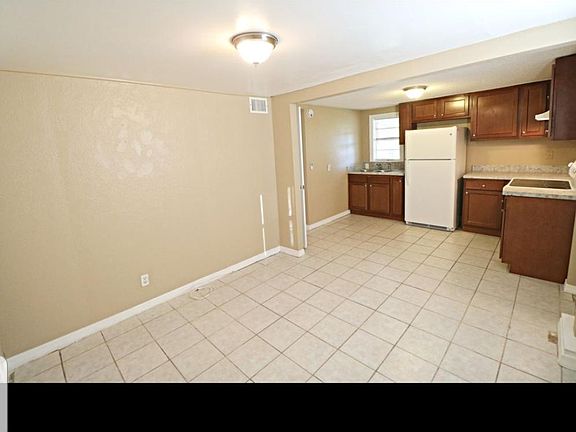 5th image of 5160 107th St