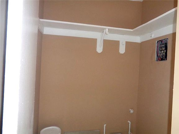 5th image of 101 NE 41st St #56D