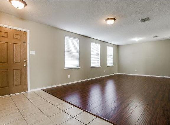 3rd image of 3805 Kathryn Way
