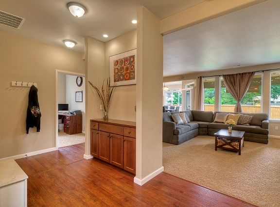 5th image of 18822 87th Avenue Ct E