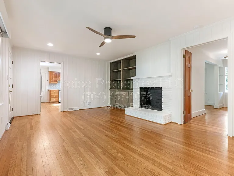 421 Blairmore Dr — Photo 12