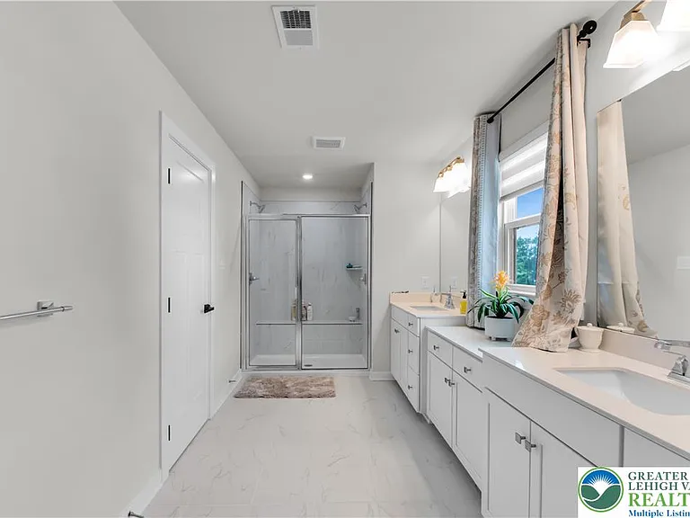 8548 Lafayette Ln — Photo 36