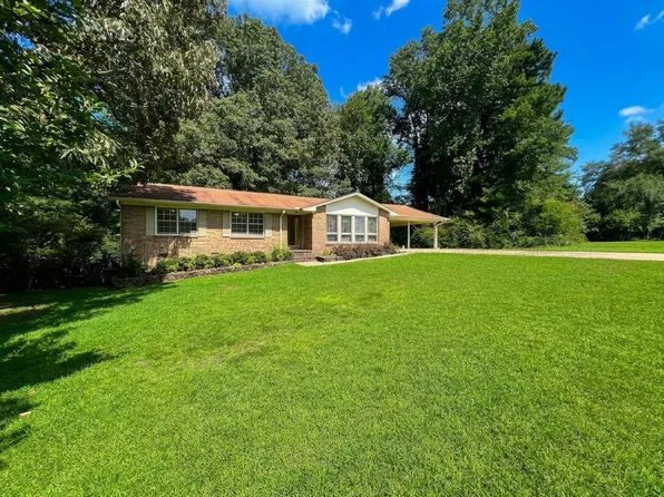 107 Cherokee Dr, Jasper, AL 35501