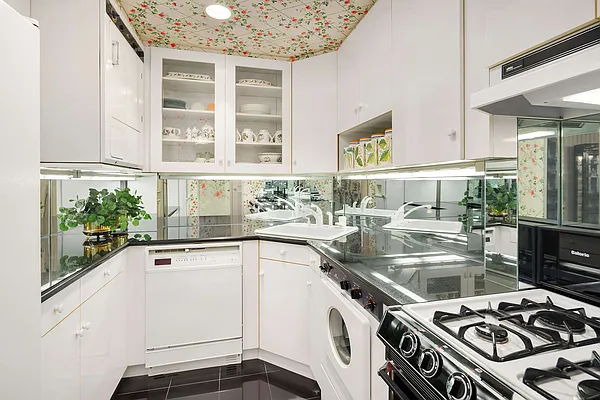 Sold by Compass | media 5