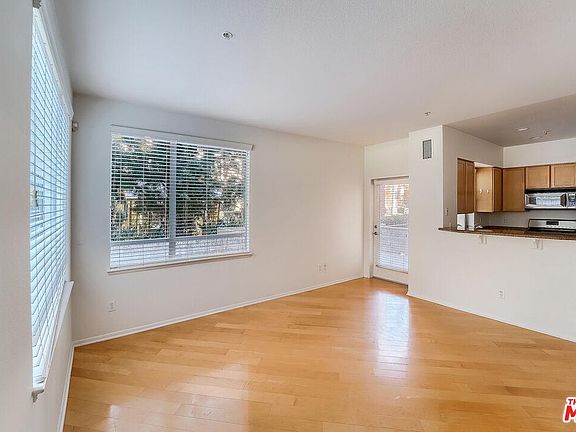 5th image of 6400 Crescent Park E APT 124