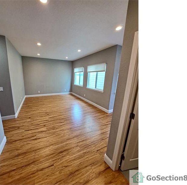 1st image of 954 Ingerson Ave #A