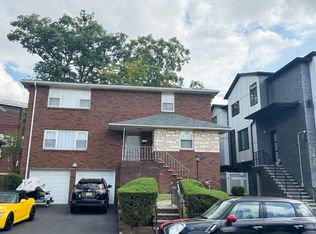 1430 14th St, Fort Lee, NJ 07024