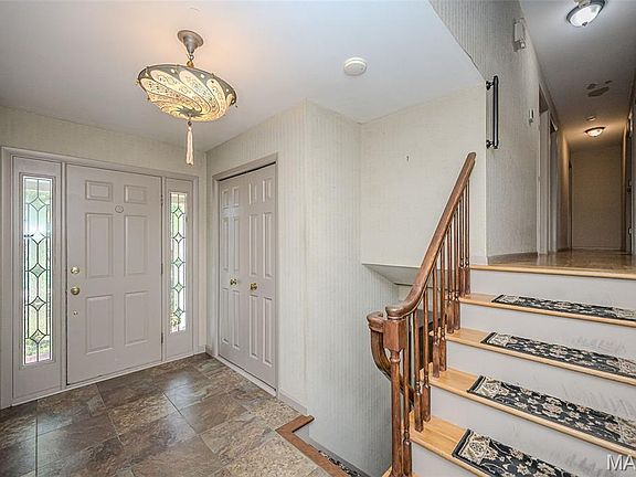 4th image of 12122 Regency Dr