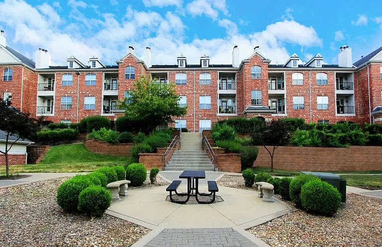 TurtleCreek Apartments — Photo 36