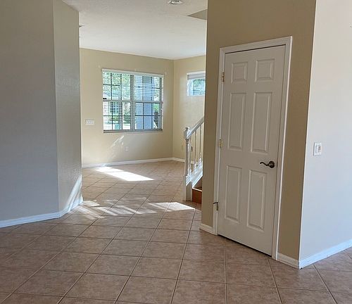 4th image of 7714 Bingham Ct