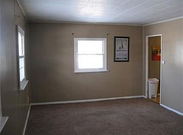 5th image of 122 Charles Dr