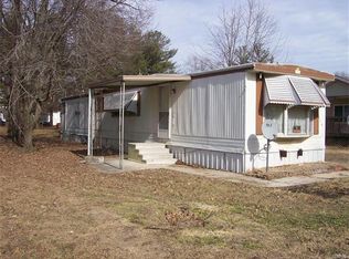 314 Oberle St, Nokomis, IL 62075