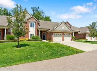 3749 Eagle Creek Dr, Shelby Township, MI 48317
