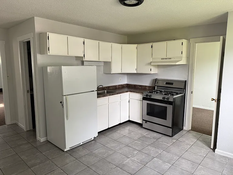 414 W Baker St #2 — Photo 1
