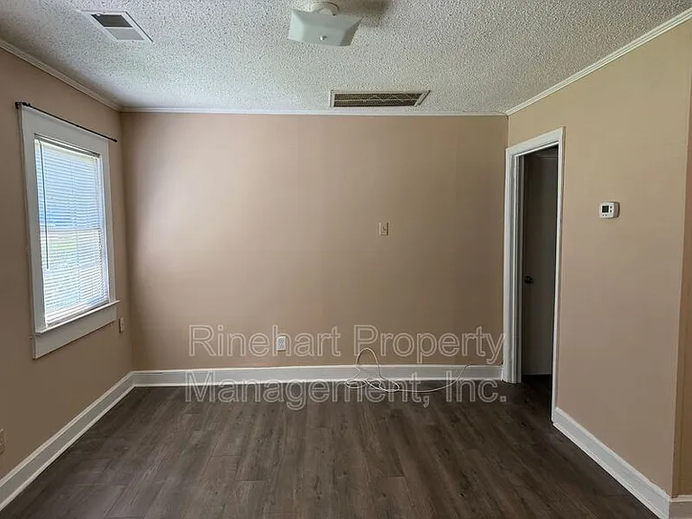 1343 Steed St — Photo 3