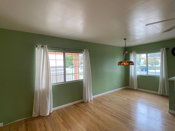 4th image of 2625 Greenfield Ave