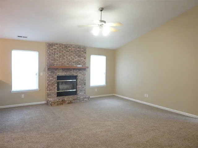 8956 Mallard Green Dr — Photo 5
