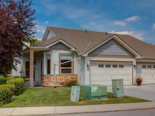 218 Springbank Vlg SW, Calgary, AB T3H 5P7