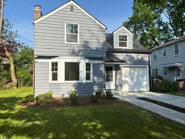 303 Wesley St — Photo 3
