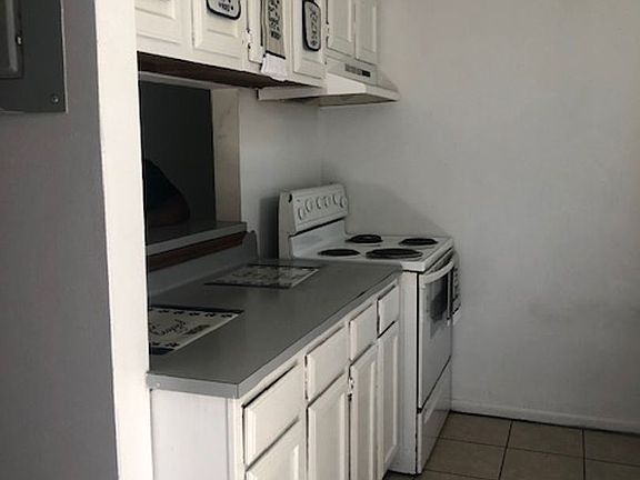 5th image of 206 Belfast St #D