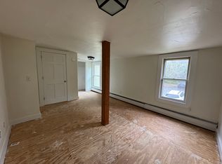 684 Hampton Rd, Pomfret Center, CT 06259