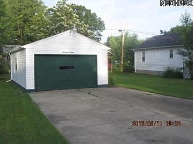 2nd image of 1416 Maxwell Ave NW