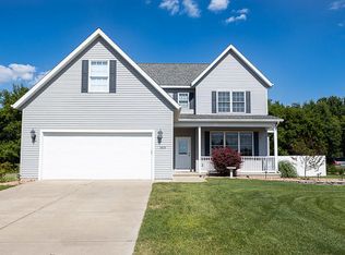 5835 Racine Dr, Stevensville, MI 49127