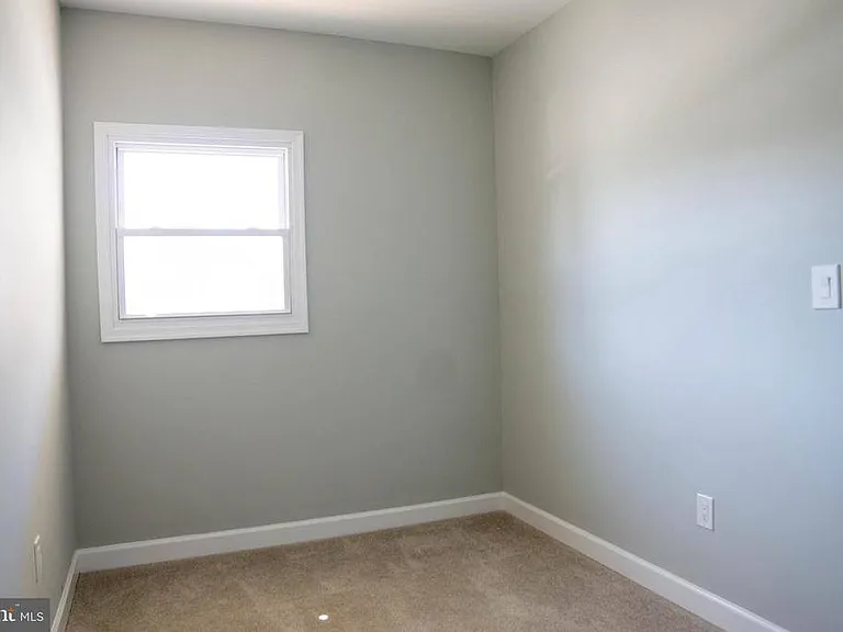 1009 Main St #2 — Photo 4