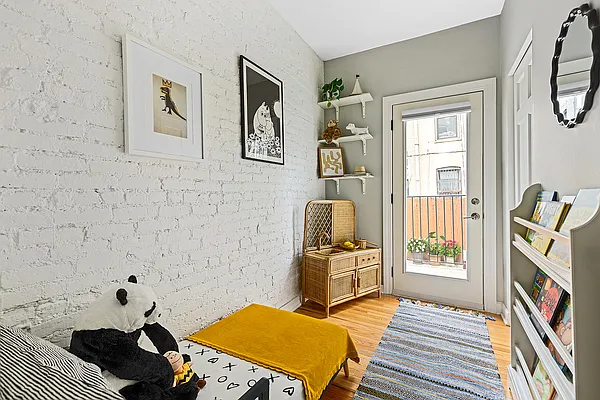 Sold by Compass | media 8