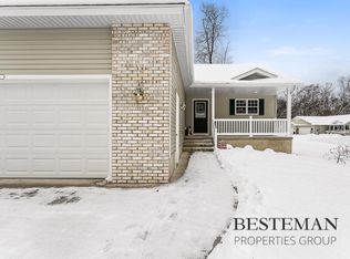 1516 W Addison Way, Muskegon, MI 49445