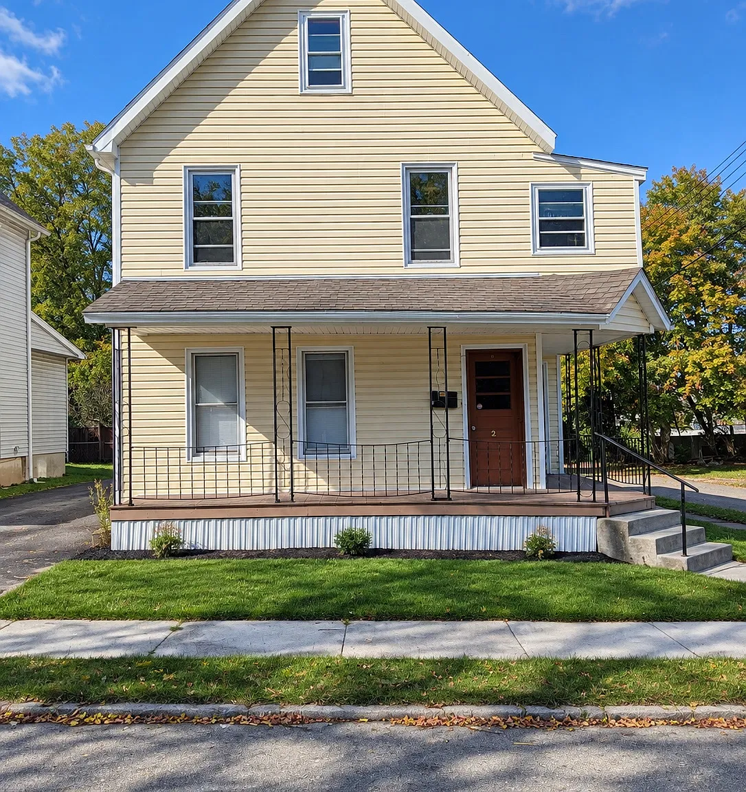 2 bed, $1,200 — Photo 1