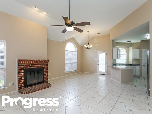 3rd image of 2120 Walden Pl