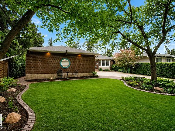 4th image of 78 Goodridge Dr