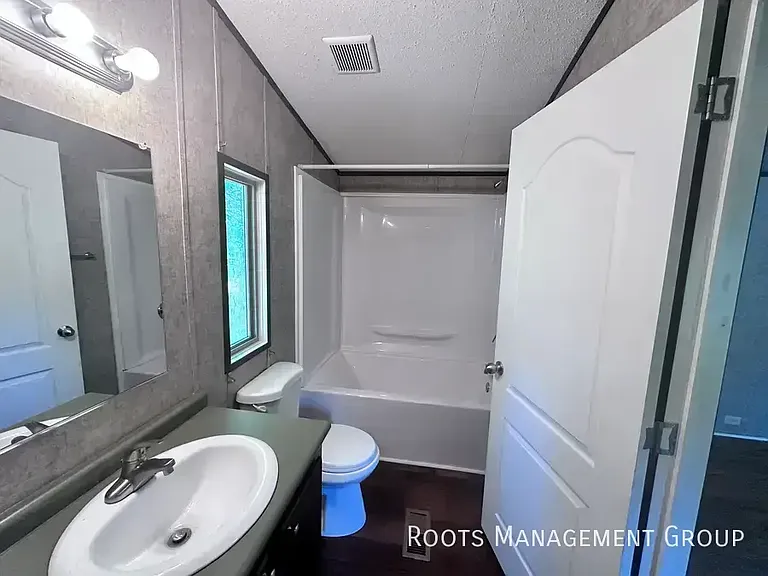 5515 Rivercreek Dr #110 — Photo 12