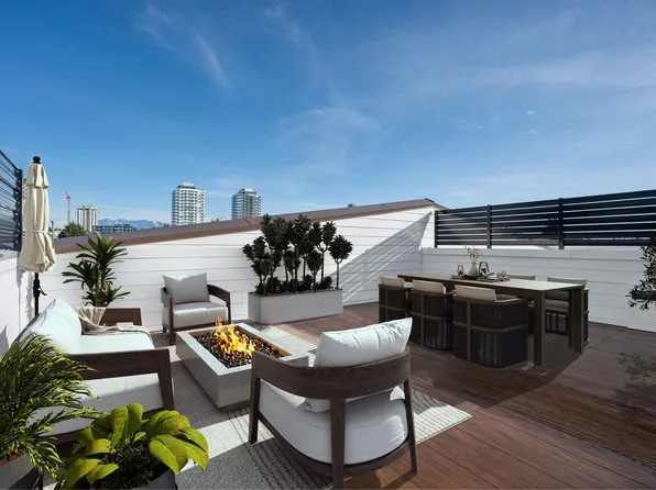 378 W 45th Ave #202, Vancouver, BC V5Y 2V8