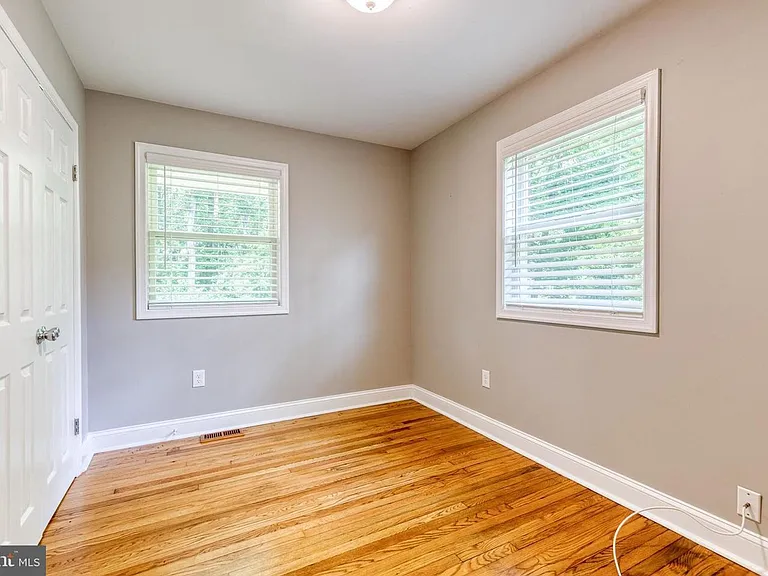 6922 Hollenberry Rd — Photo 12