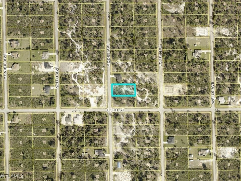 2nd image of 502 Moore Ave