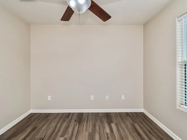 1084 W Calle Del Libro Dorado — Photo 16