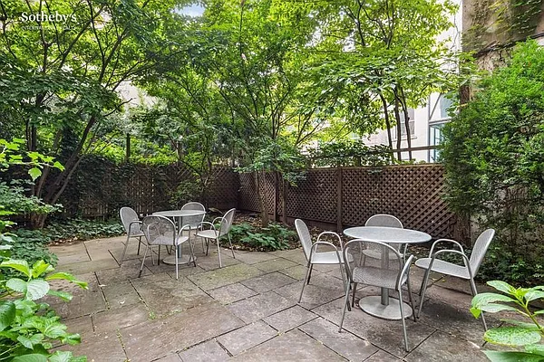 Rented by Sotheby's International Realty | media 8