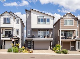 1458 N Siltstone Ave, Newberg, OR 97132