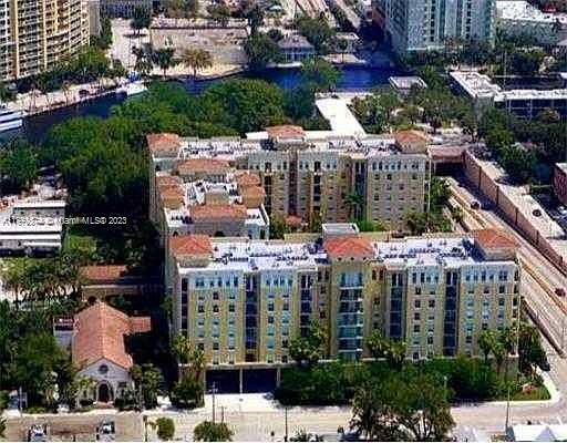 2nd image of 520 SE 5th Ave APT 1213