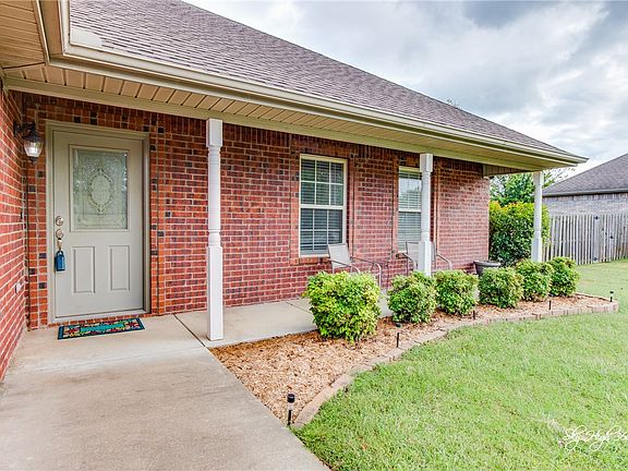 2nd image of 2474 Harris Dr