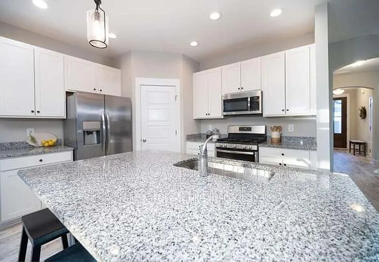 225 Whirlaway Dr — Photo 27