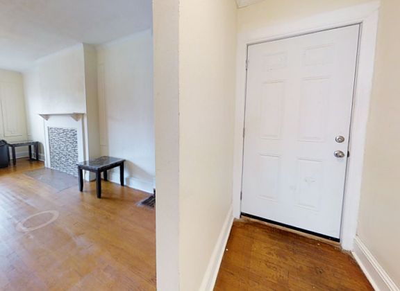 2nd image of 2401 E Genesee St APT 22